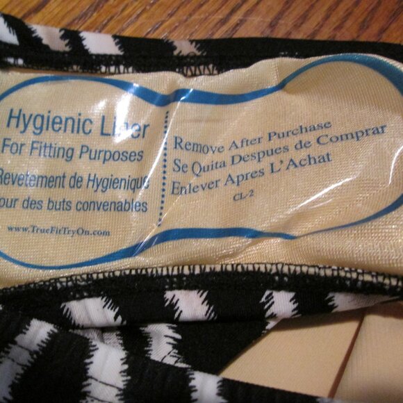 Miraclesuit Escape One Piece in Tigre Sombre NWT Sz 16 - Picture 13 of 15